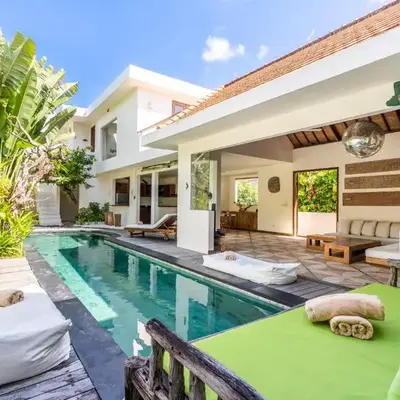 Villa Ku Tama by Villa Finder