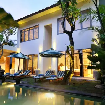 Room & Vespa 1 - Stay Central Seminyak Near Beach
