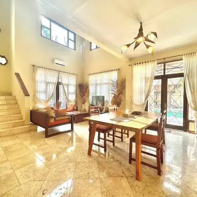 kuta 5BR private villa pool