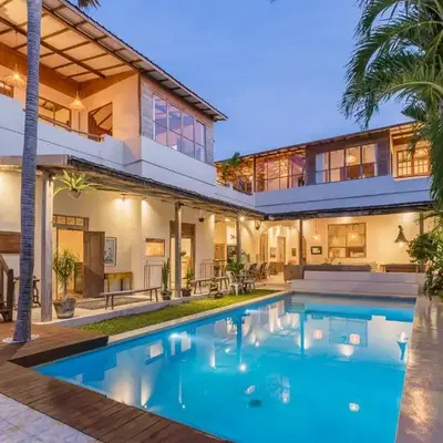7BR Villa Private Pool Yoga Gym Cinema 10min Canggu Surfing Beach