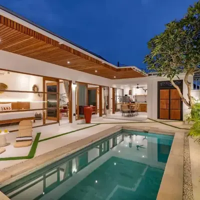 Cosy 2bd Chic Villa with Private Pool in Central Location