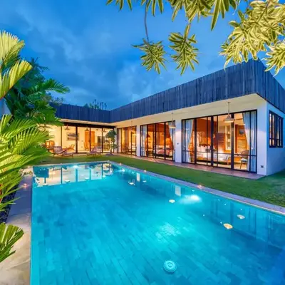 Chic Tranquility Modern yet Timeless 3BD Villa
