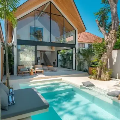 Vaya - Luxe & Stylish 3BR Villa Just Steps from the Beach