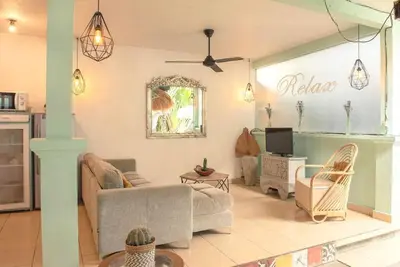 Gallery image of Seminyak Beach Seasalt Hibiscus Villa VH in Seminyak