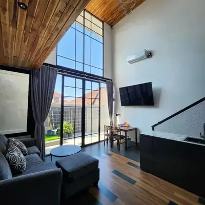 Felly House