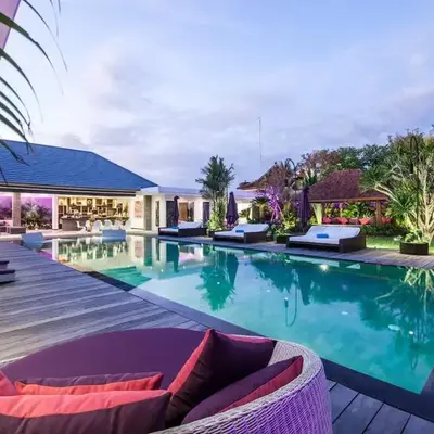 Seminyak Luxueuse villa 61 BR 18 personnes