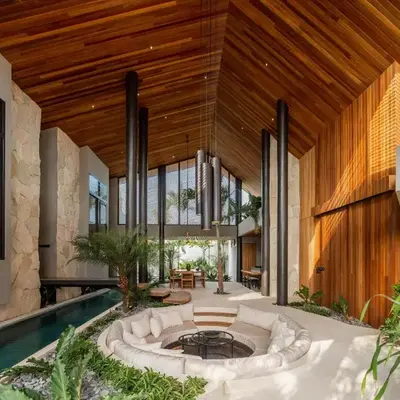 House of Winds Complex - Luxury 6BR Tropical Retreat - 2x3BR Villas near Canggu