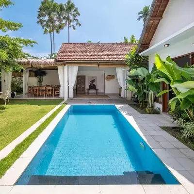 3BR Green Oasis downtown Berawa Canggu
