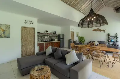 Gallery image of Cezanne Villa by Betterplace in Seminyak