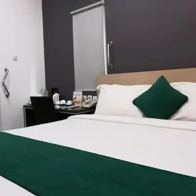 AI Hotel Kuta - 15 Second to the Beach and 1 Minute to Airport by Micky Studio