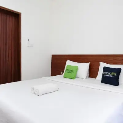 Urbanview Hotel Arta Guna Casa