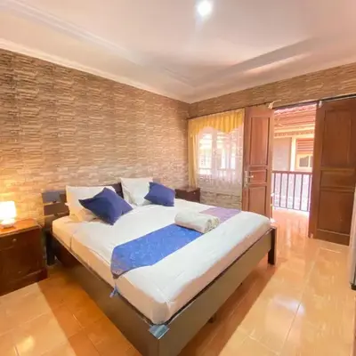 ABI Hotel3 - 1 minute to the Beach and 1 second to the Mall