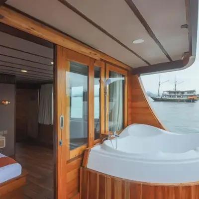 Boat Komodo