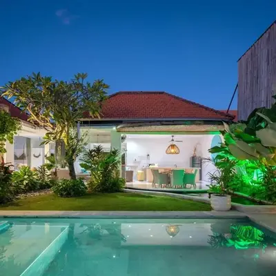 Villa 888 Eat Shop Play - 3BR Private Pool Oberoi