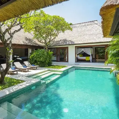 Superb and Elegant 3-Bedroom Villa Close to the Beach