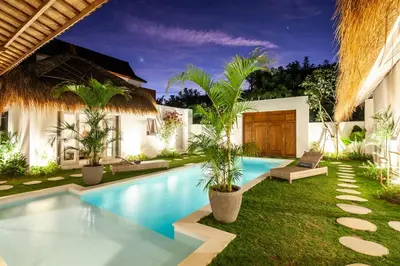 a swimming pool in the yard of a villa at New 5 bedroom Villa close to Seminyak eat street in Seminyak