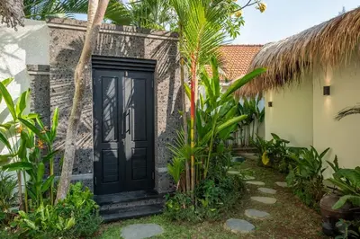 Gallery image of Luxury 3 bedroom villa Lediana in Canggu
