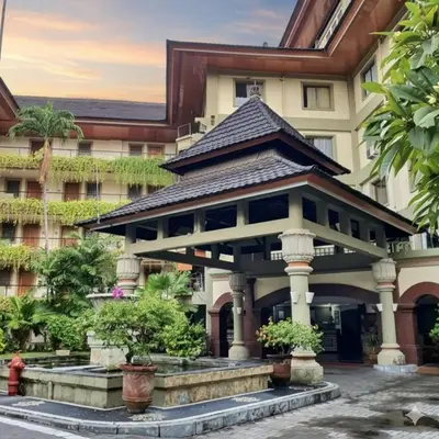 a building with a gambrel roof at Jayakarta Service Apartments in Seminyak