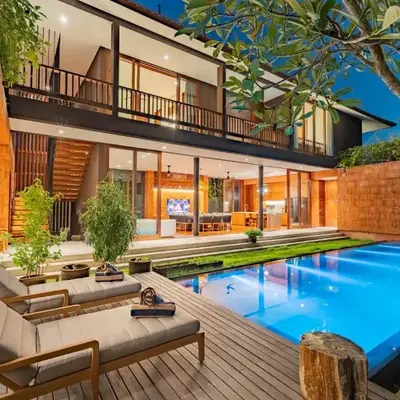 Luxury Rosa Village - 4 Bedrooms Walkable to Beach