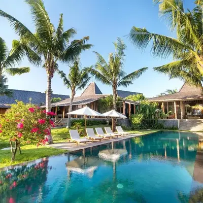 Villa Mannao by Villa Finder