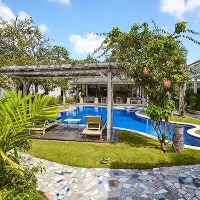 Artemis Villa Hotel