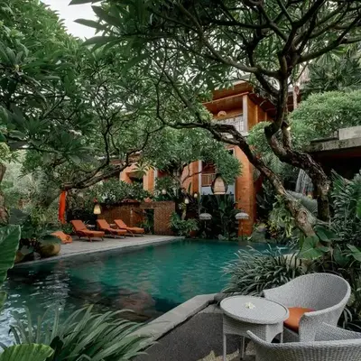 Fourteen Roses Boutique Hotel