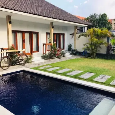 Villa Pintu Biru