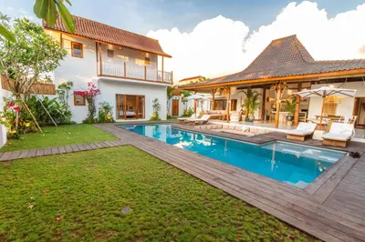 an image of a villa with a swimming pool at Villa Loma by Alfred in Bali in Seminyak