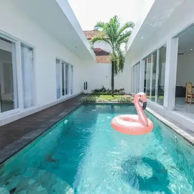 Villa Akmali Seminyak Drupadi 2 Bedrooms w/Pool 5mins to Beach