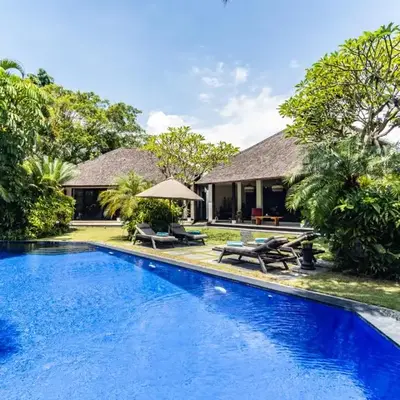 PROMO Tropical 3 BD Villa with office and parking